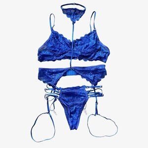 New Sexy Lace Lingerie 3 Piece Bra Panties Garter Belt Choker Set in Blue